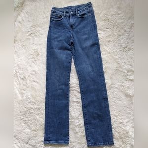 Denver Hayes Hanna High Rise  Blue Jeans Straight Leg denim, 8x32 size 8